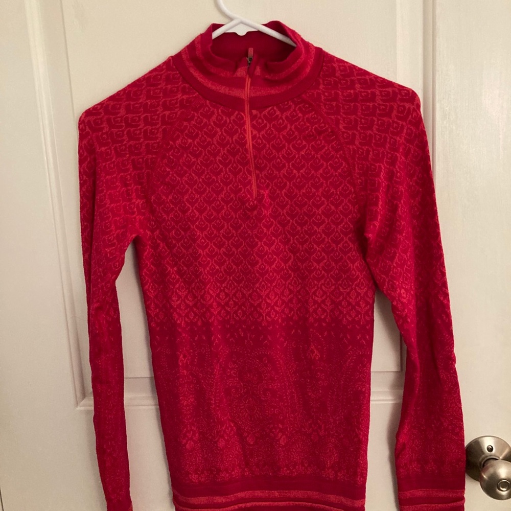 Athleta Pull-Over - Picture 2 of 2